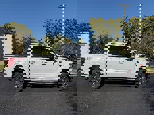 Certified 2022 Ford F150 XLT w/ Equipment Group 302A High image 8