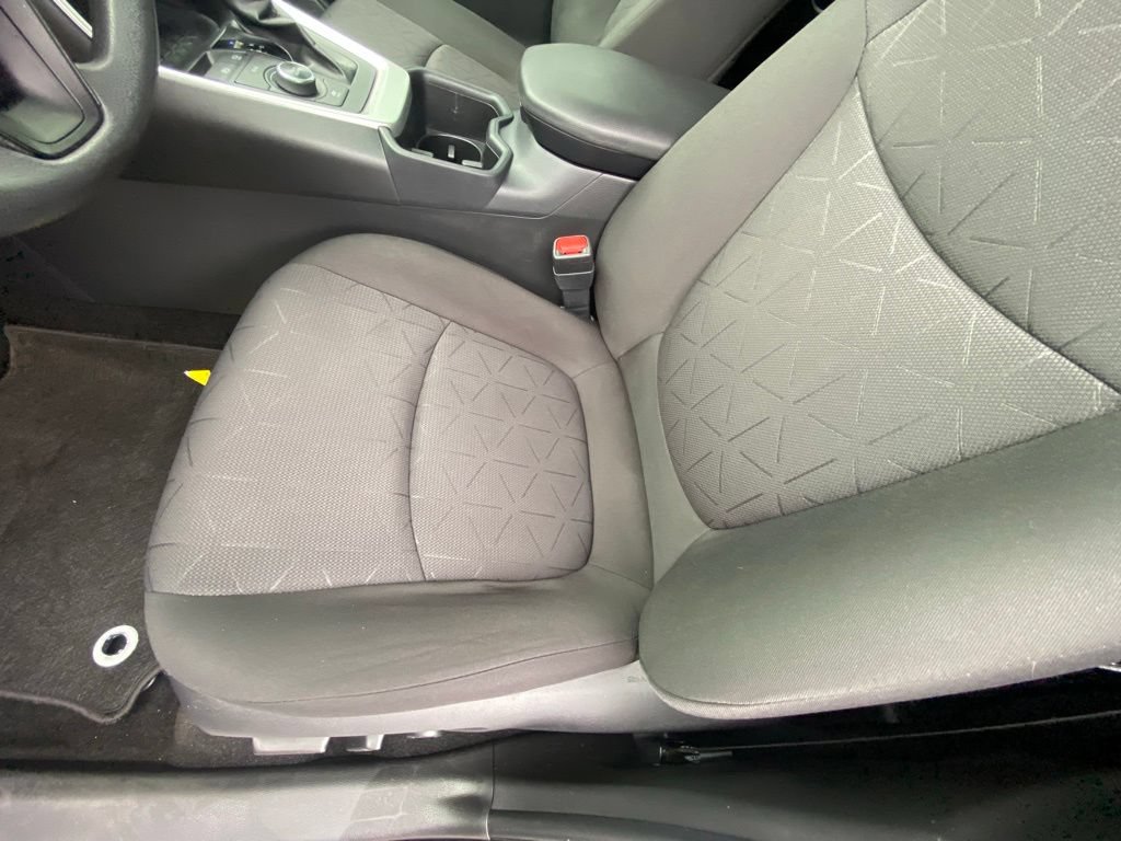 Used 2022 Toyota RAV4 XLE w/ Convenience Package AWD/4WD image 22