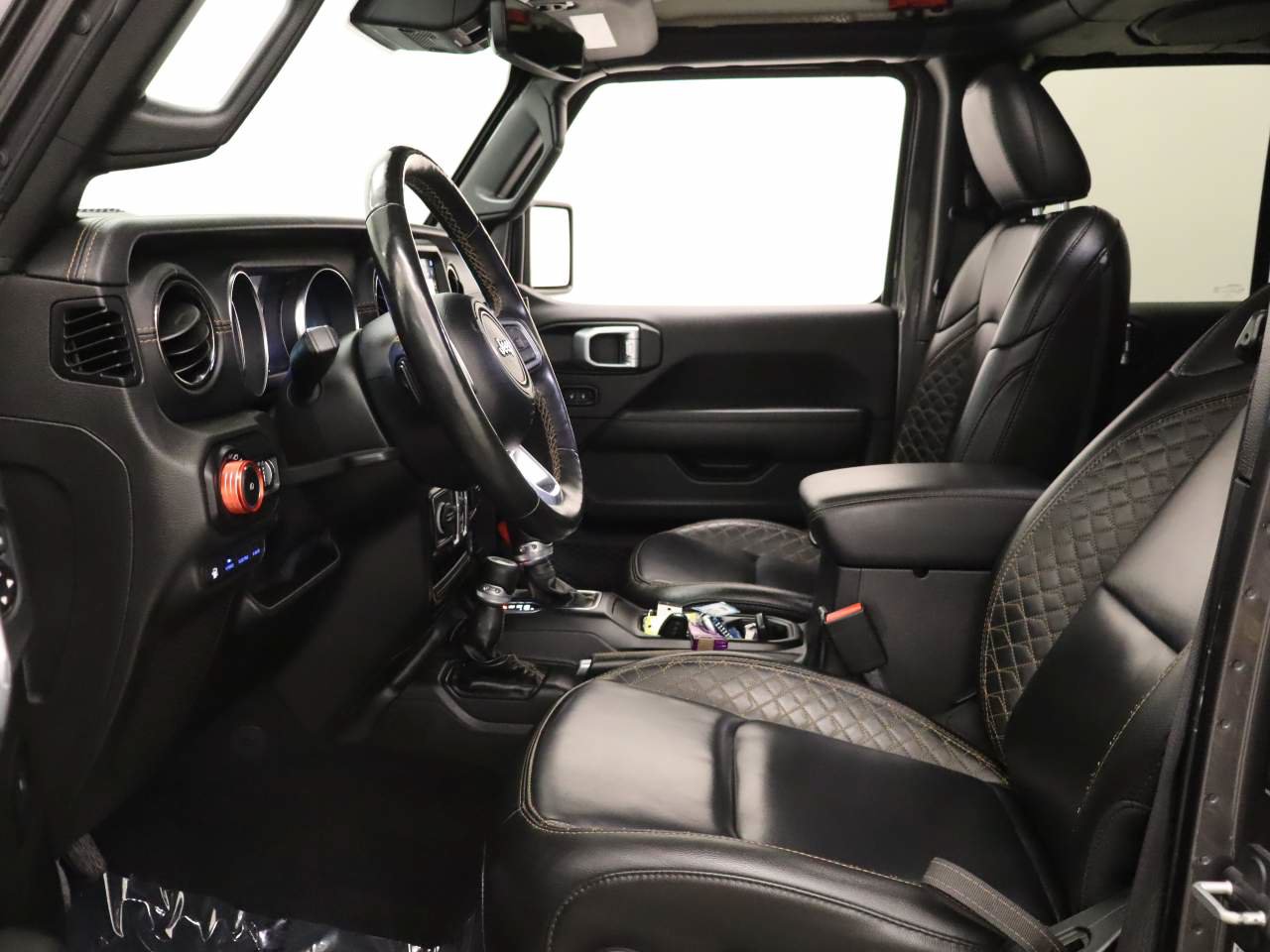 Used 2021 Jeep Wrangler Unlimited Sahara AWD/4WD image 17