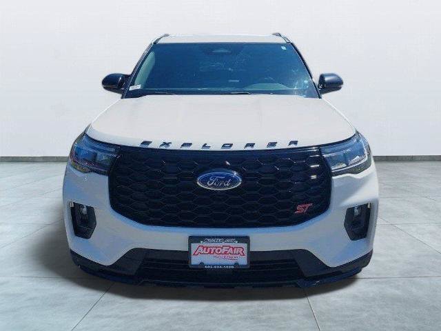 Certified 2025 Ford Explorer ST AWD/4WD image 2