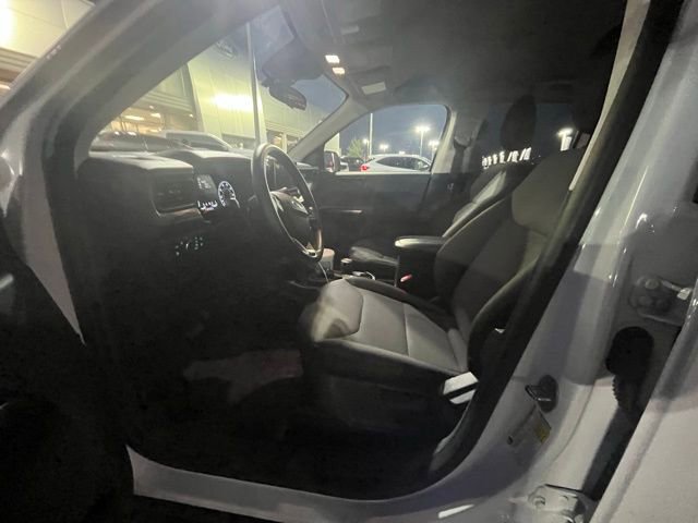 Certified 2024 Ford Maverick XL image 13