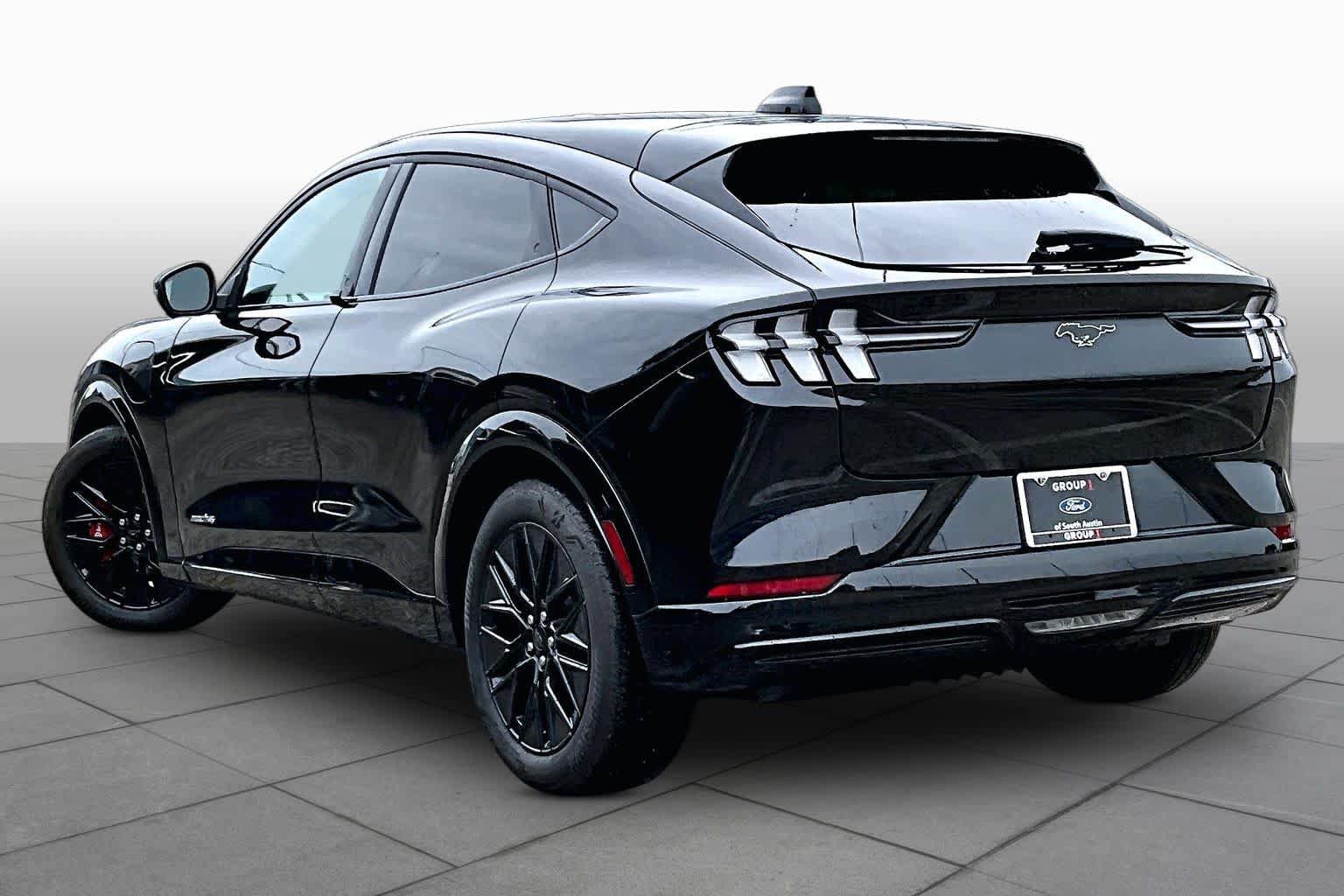 Certified 2025 Ford Mustang Mach-E Premium w/ Sport Appearance Package AWD/4WD image 5