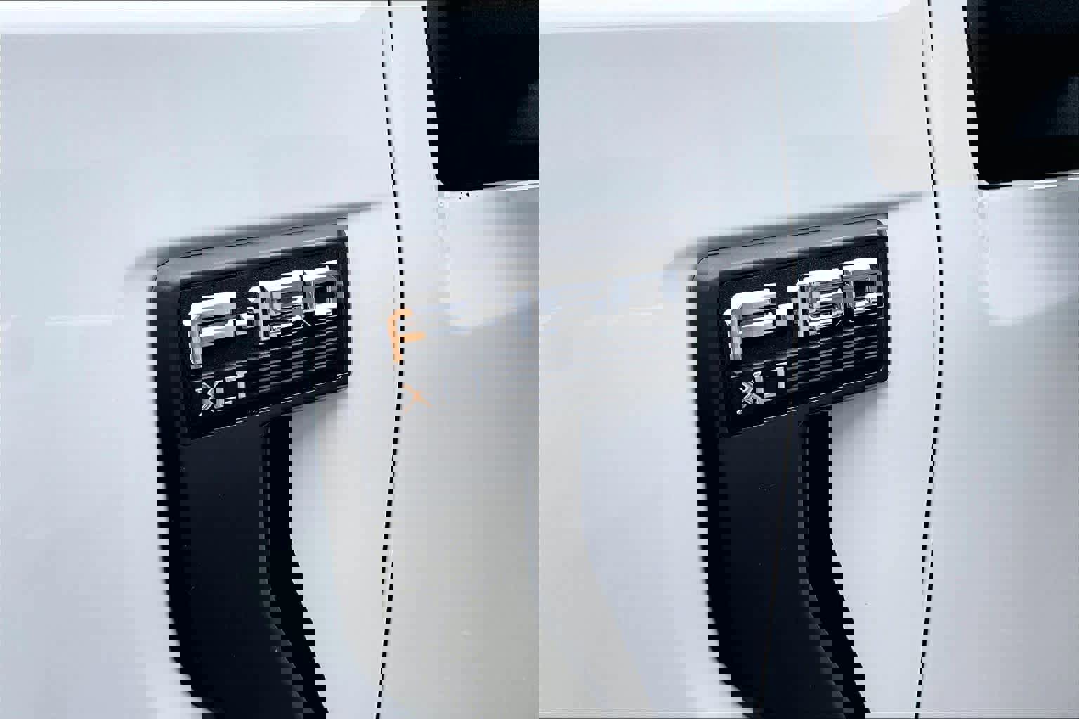 Certified 2022 Ford F150 XLT w/ Equipment Group 302A High image 9