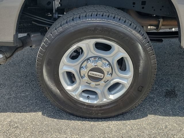 Certified 2025 Ford F250 XLT AWD/4WD image 6