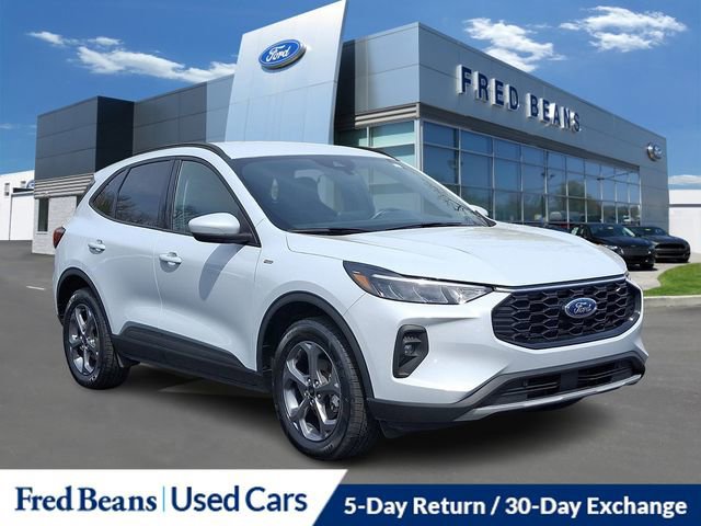 Certified 2025 Ford Escape ST-Line Select image 10