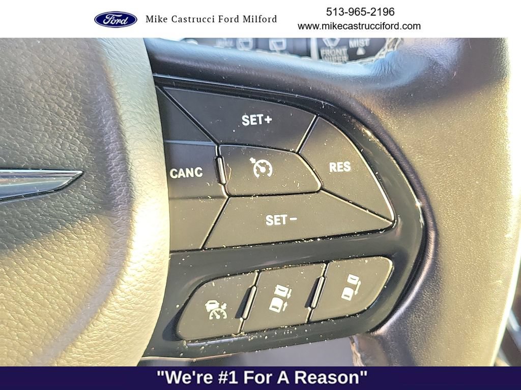 Used 2021 Chrysler Pacifica Touring w/ S Appearance Package FWD image 15