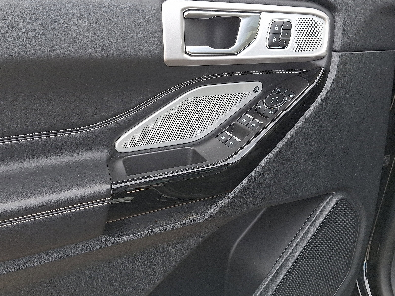 Certified 2023 Ford Explorer ST w/ Equipment Group 401A image 12