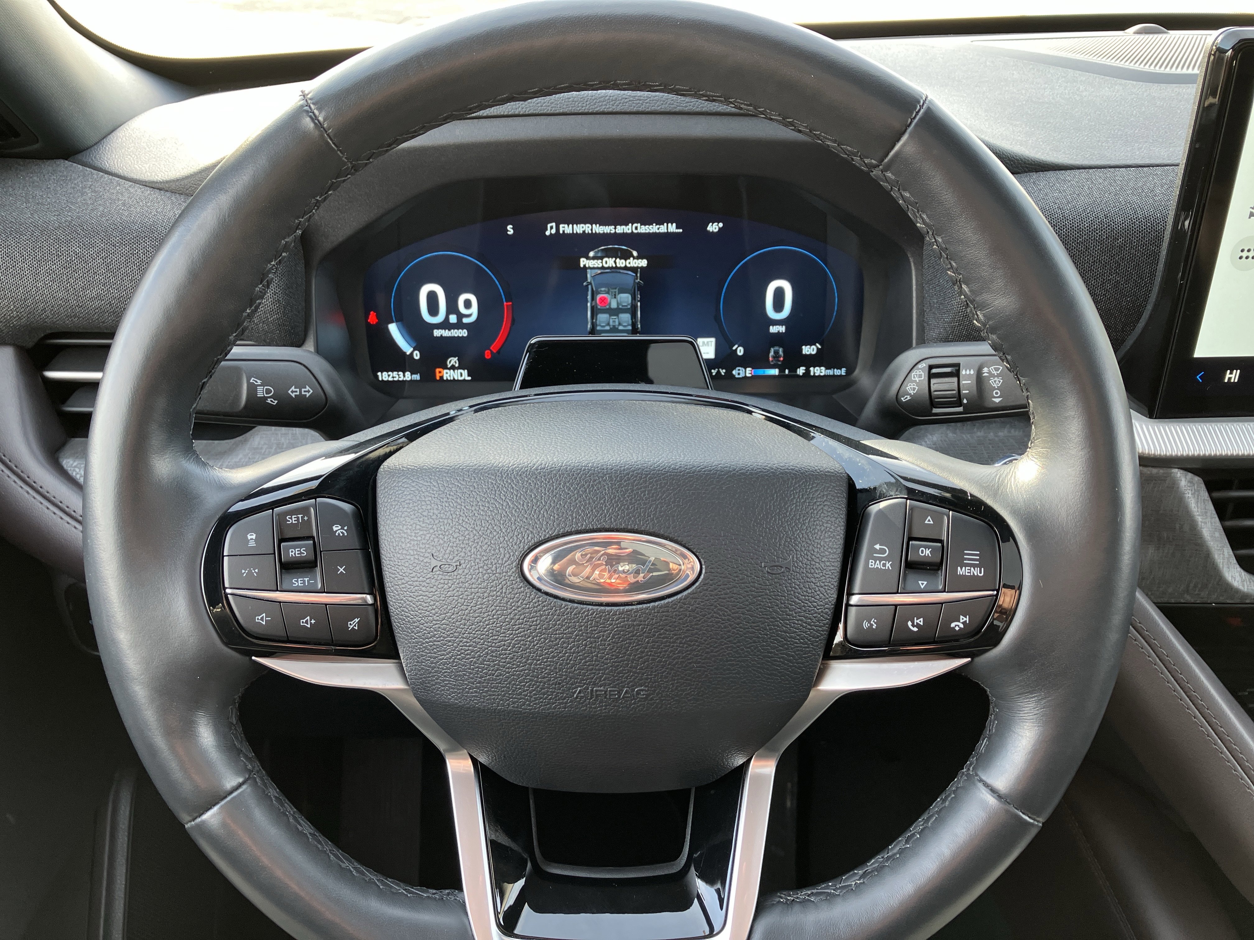 Certified 2025 Ford Explorer Platinum w/ LUX Leather Package image 36