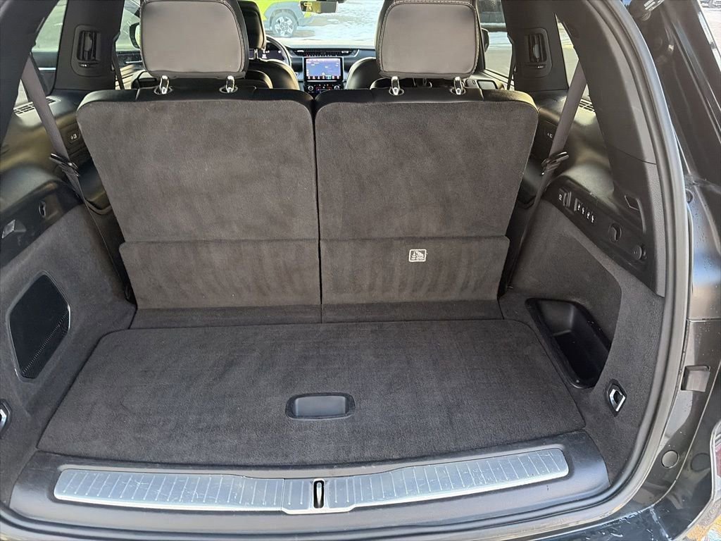 Used 2022 Jeep Grand Cherokee L Overland w/ Advanced Protech Group III image 21