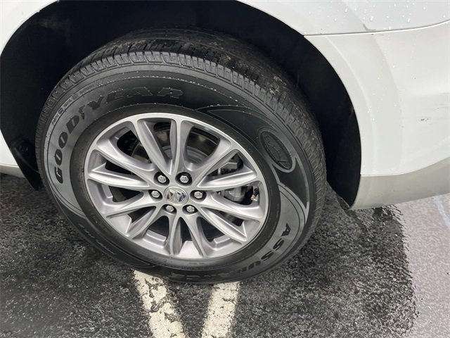 Used 2024 Buick Enclave Premium image 11