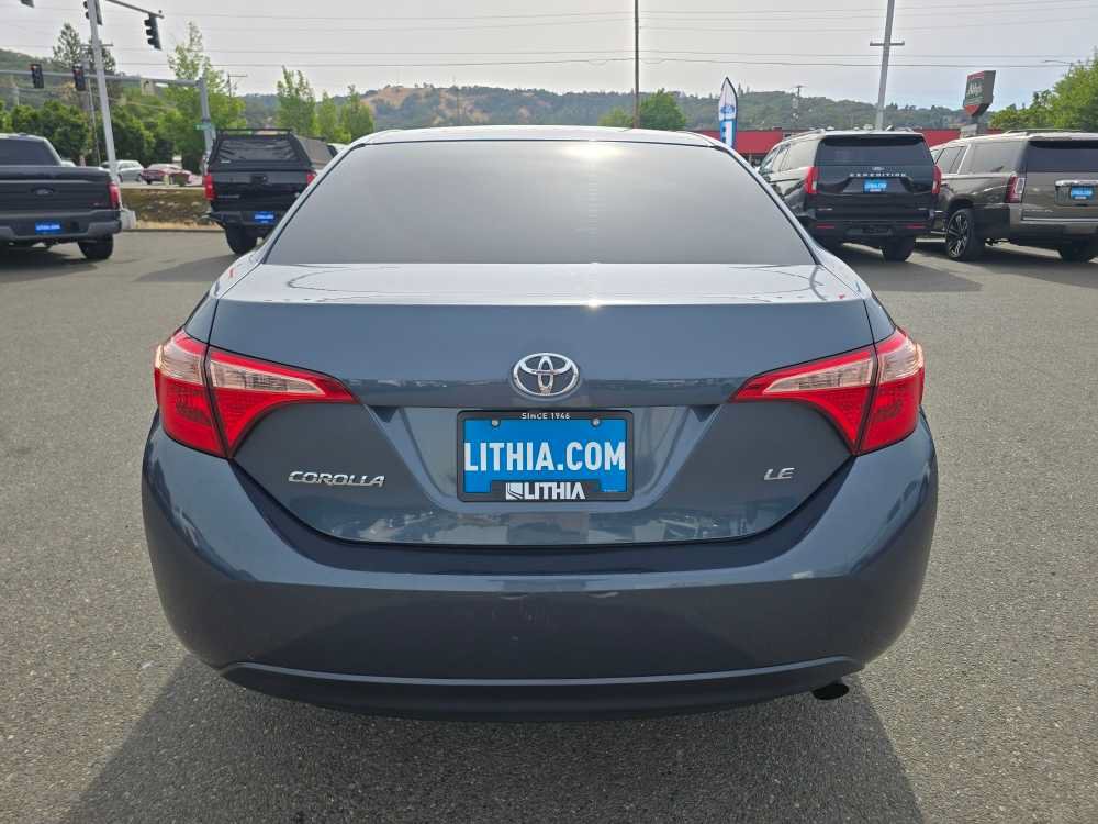 Used 2017 Toyota Corolla LE w/ Carpet Mat Package (TMS) FWD image 4