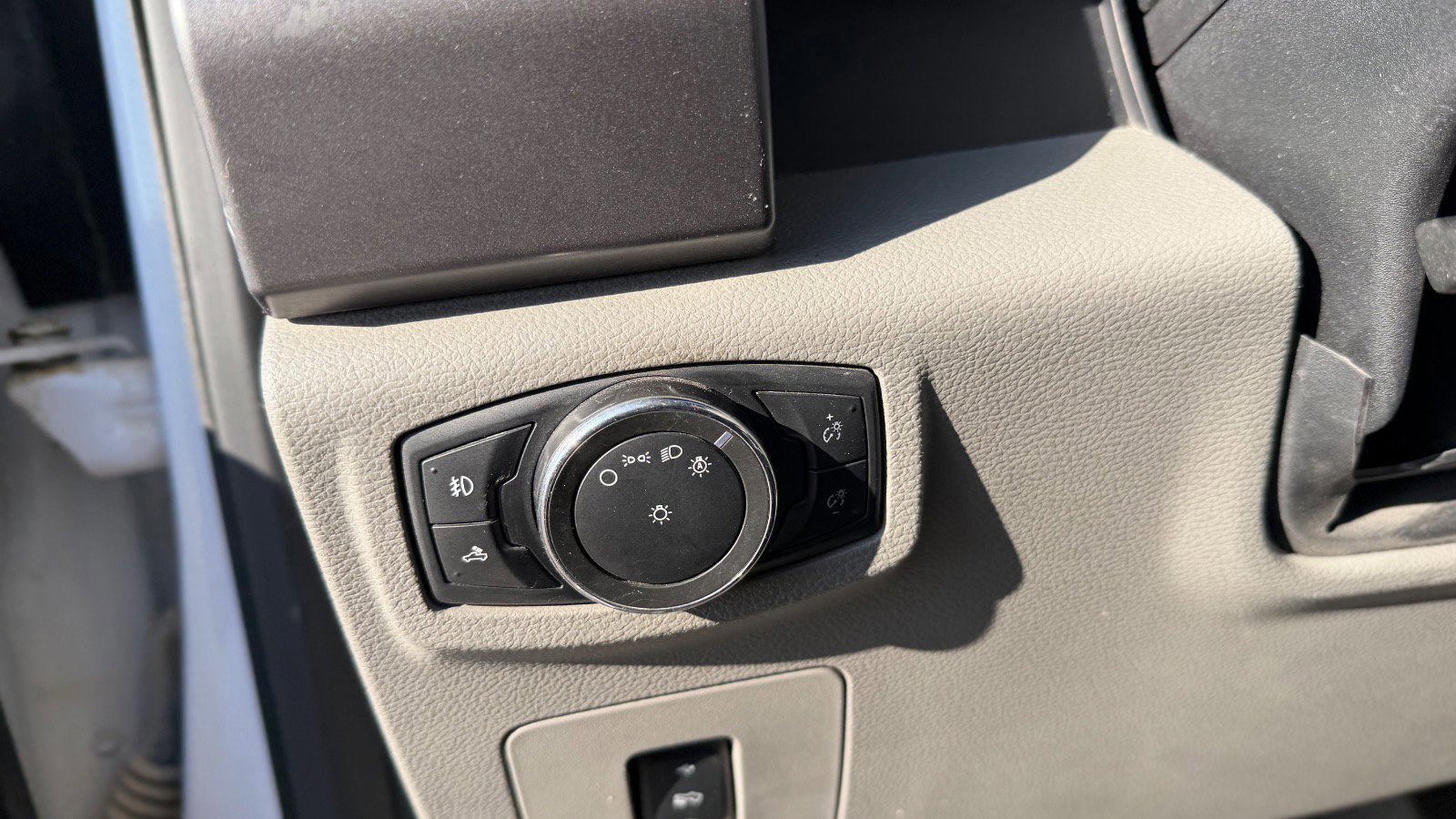 Certified 2017 Ford F150 XLT w/ Equipment Group 302A Luxury image 26