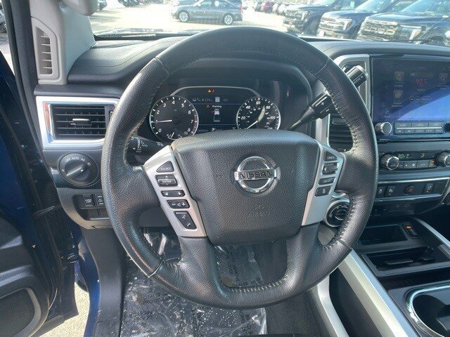 Used 2021 Nissan Titan SV w/ SV Convenience Package AWD/4WD image 16