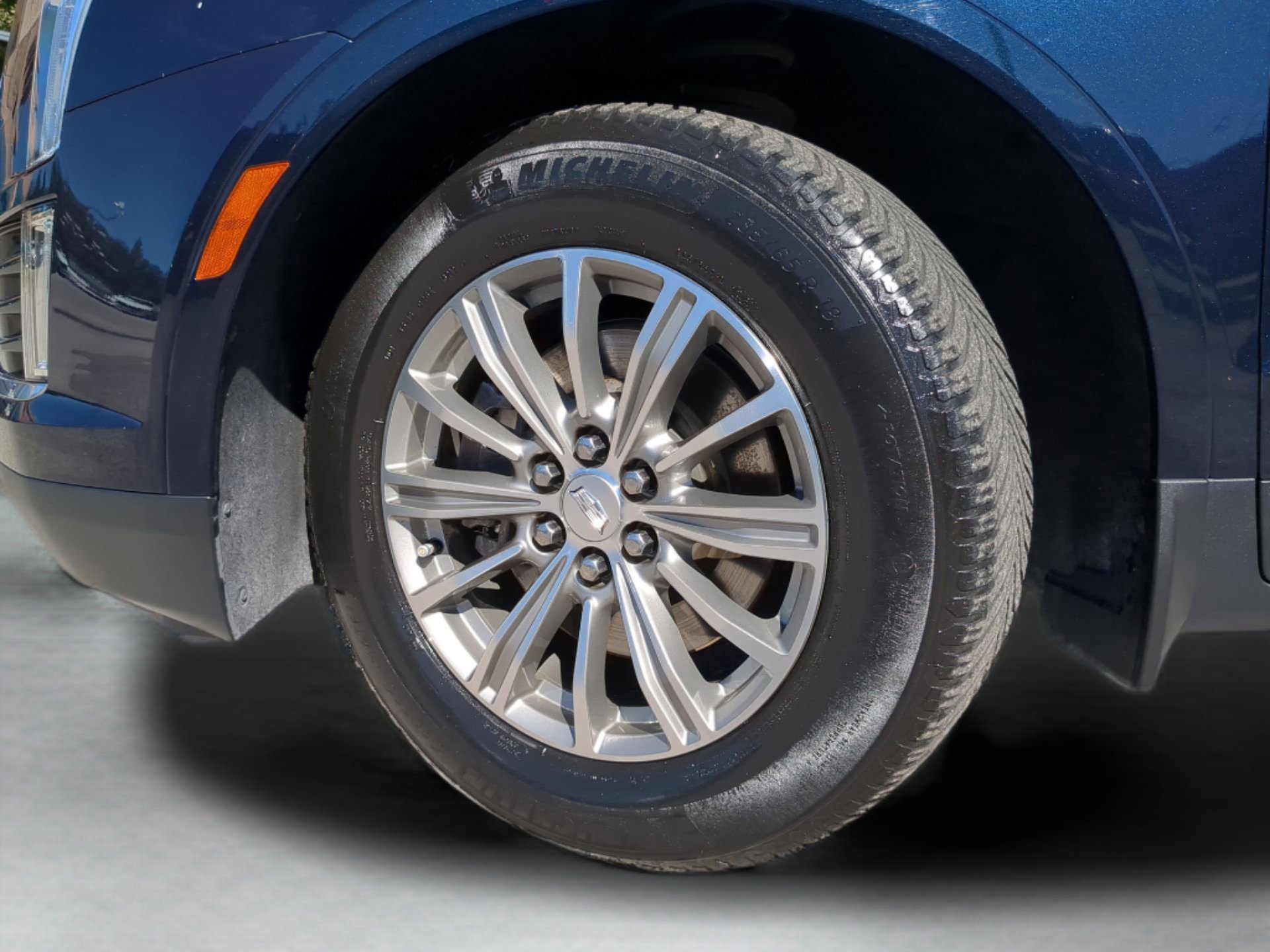 Used 2017 Cadillac XT5 Luxury w/ Driver Awareness Package image 63