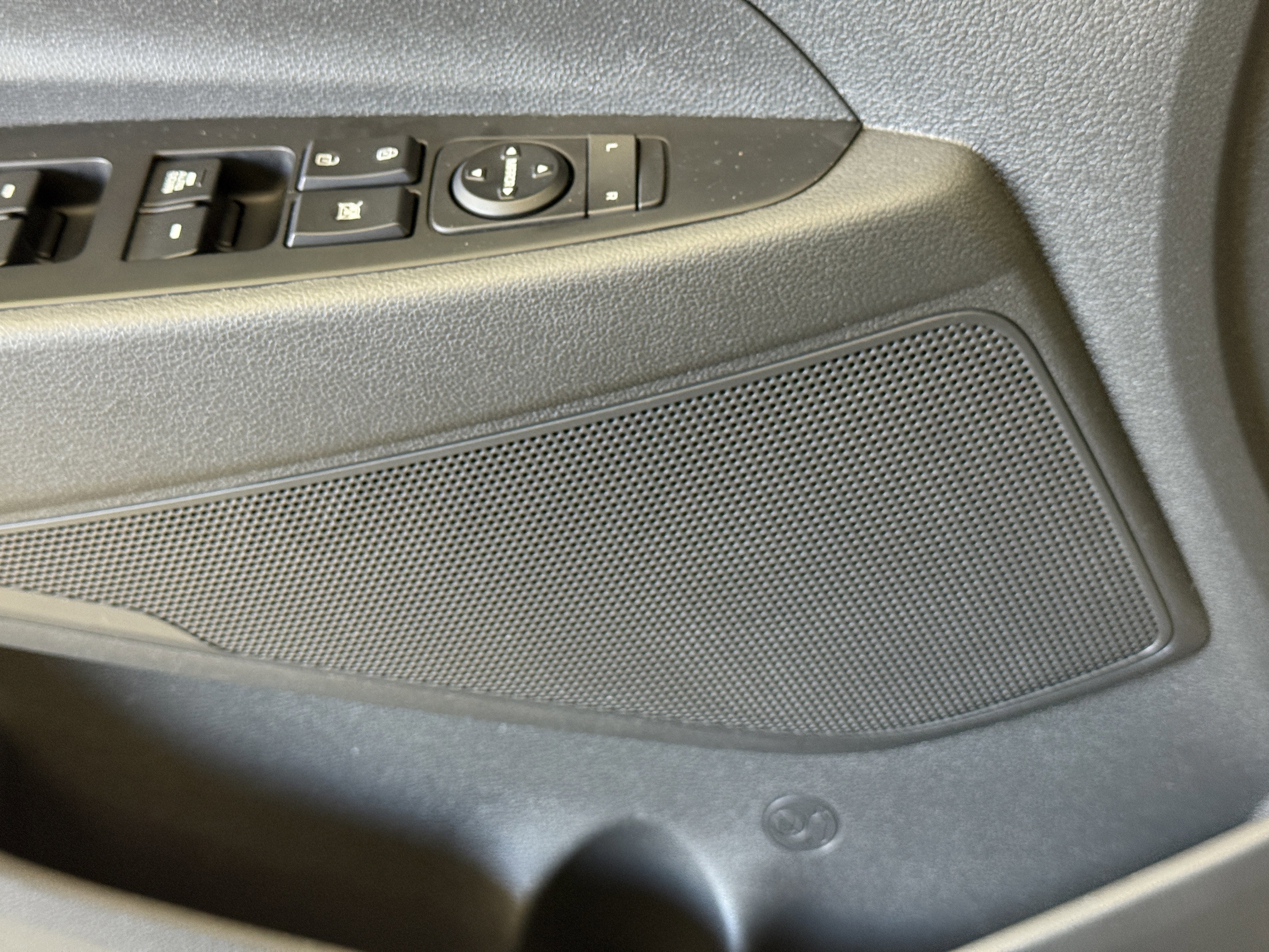 Used 2020 Hyundai Tucson SE image 16