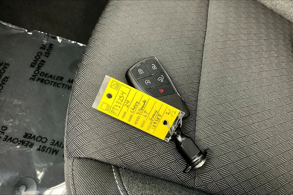 Used 2024 Chevrolet Silverado 1500 LT image 13