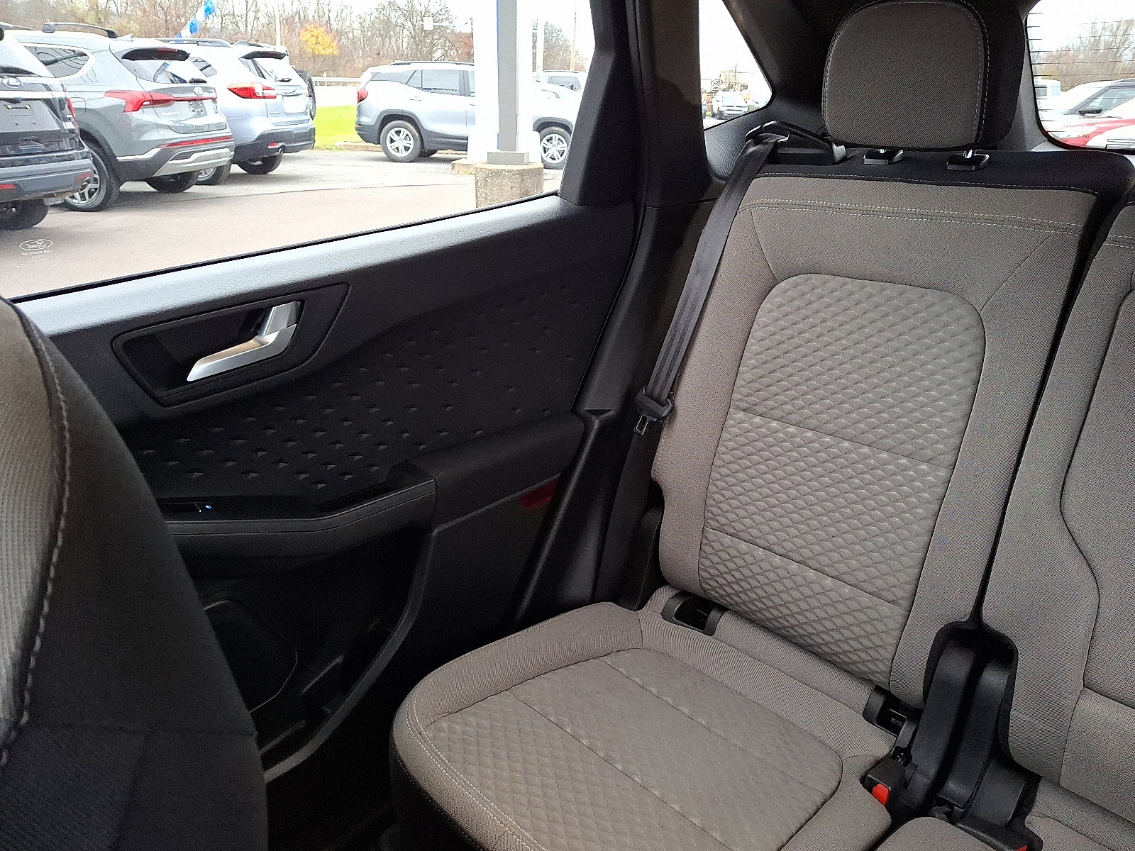 Certified 2020 Ford Escape SE image 18