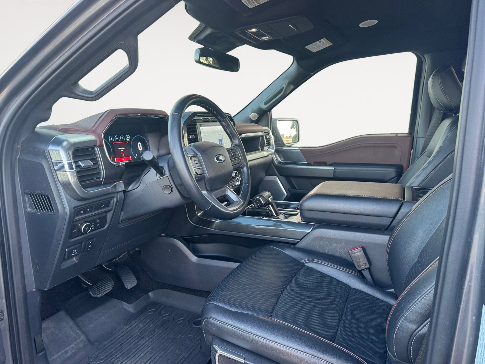 Certified 2022 Ford F150 Lariat w/ Equipment Group 502A High image 9