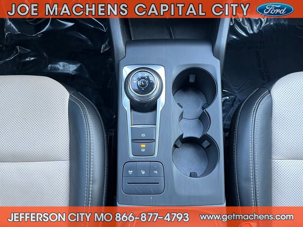 Certified 2022 Ford Escape Titanium w/ Titanium Elite Package image 15