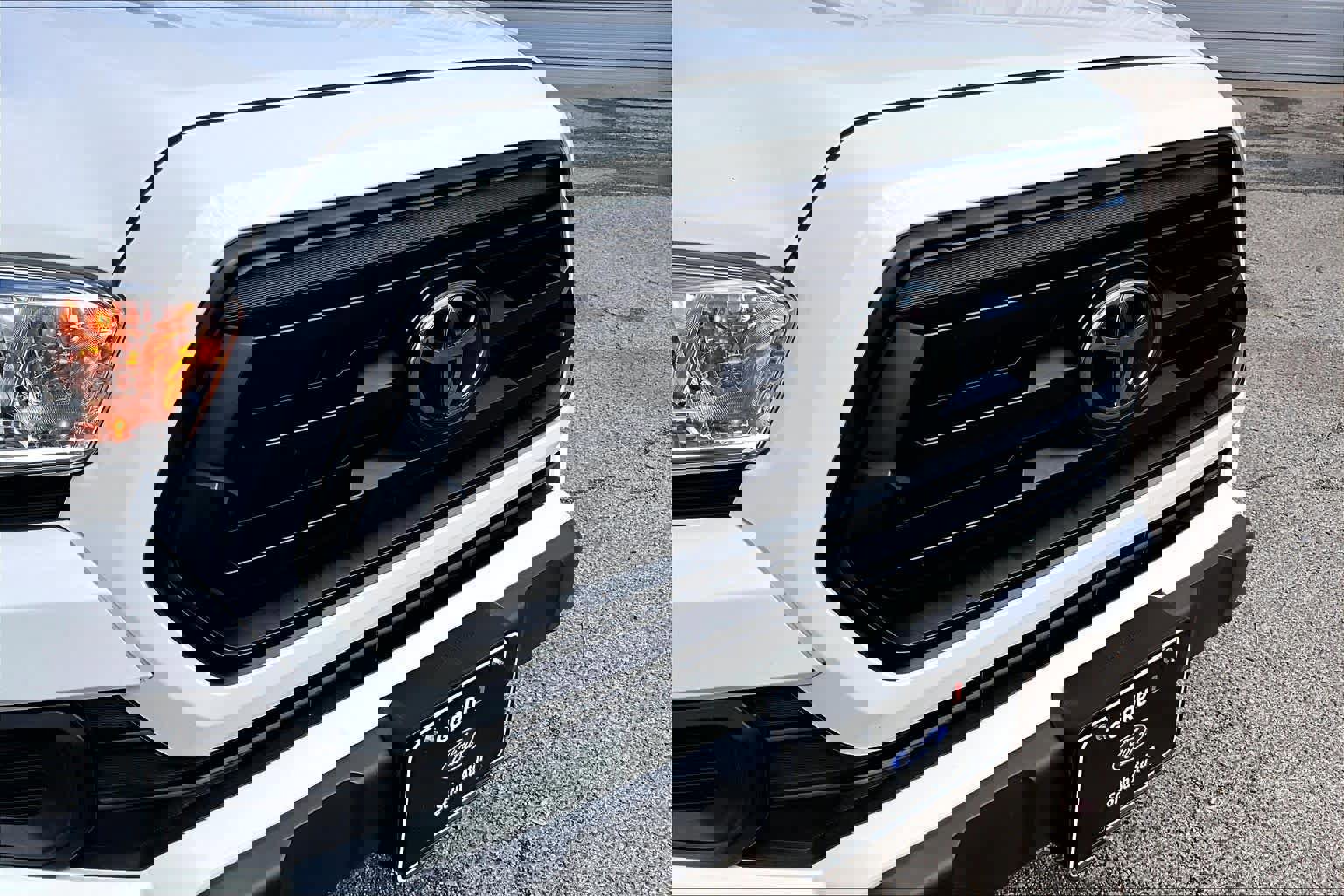 Used 2021 Toyota Tacoma SR w/ SR Convenience Package RWD image 33