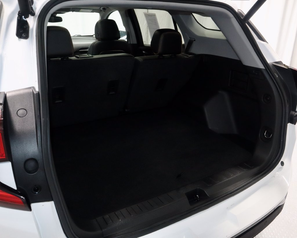 Used 2023 GMC Terrain AT4 w/ Infotainment Package II AWD/4WD image 13