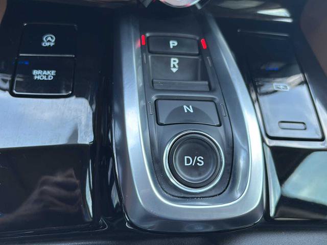 Used 2024 Acura MDX SH-AWD w/ Advance Package image 16