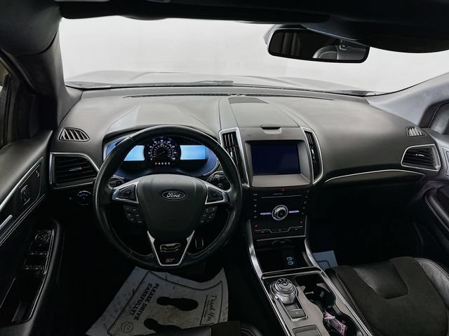 Certified 2019 Ford Edge ST w/ Cold Weather Package AWD/4WD image 29