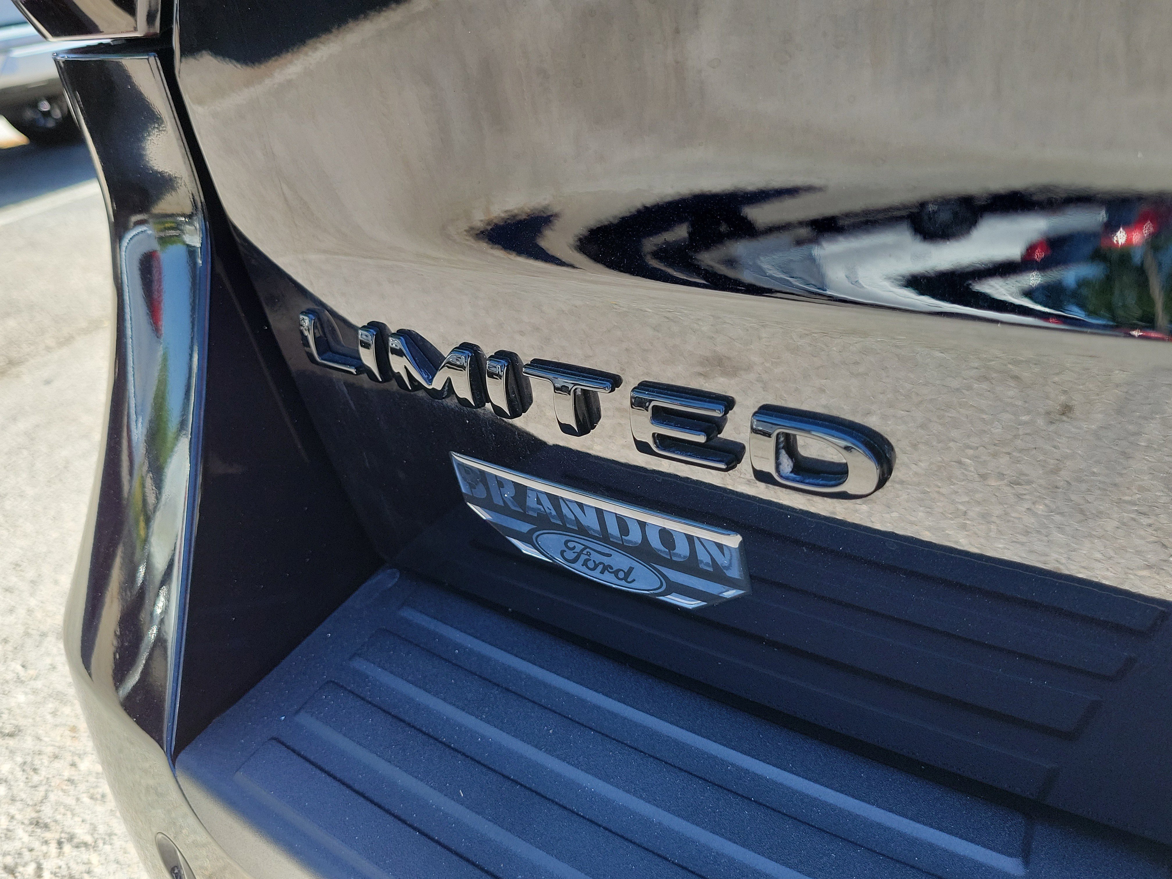 Certified 2024 Ford Expedition Limited RWD image 9