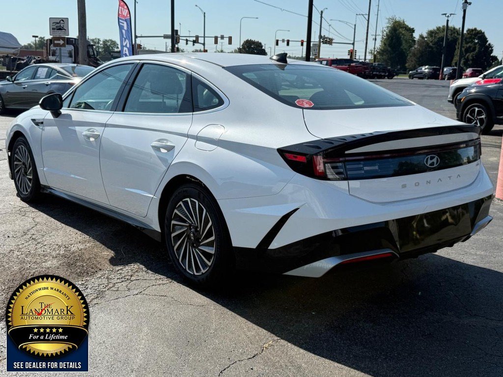 Used 2025 Hyundai Sonata SEL FWD image 7