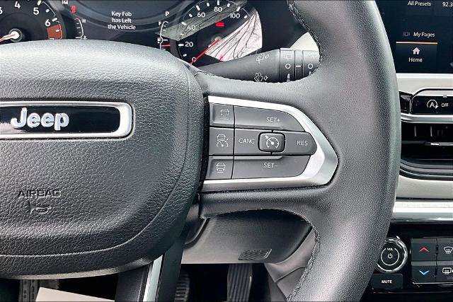 Used 2023 Jeep Compass Limited image 18