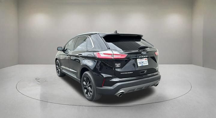 Certified 2024 Ford Edge Titanium w/ Equipment Group 301A AWD/4WD image 4