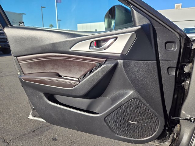 Used 2018 MAZDA MAZDA3 Touring FWD image 13