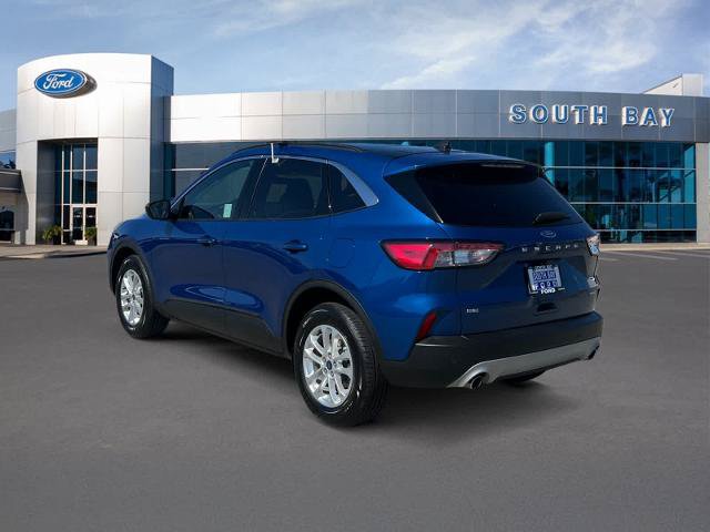 Certified 2022 Ford Escape SE w/ Cold Weather Package AWD/4WD image 3