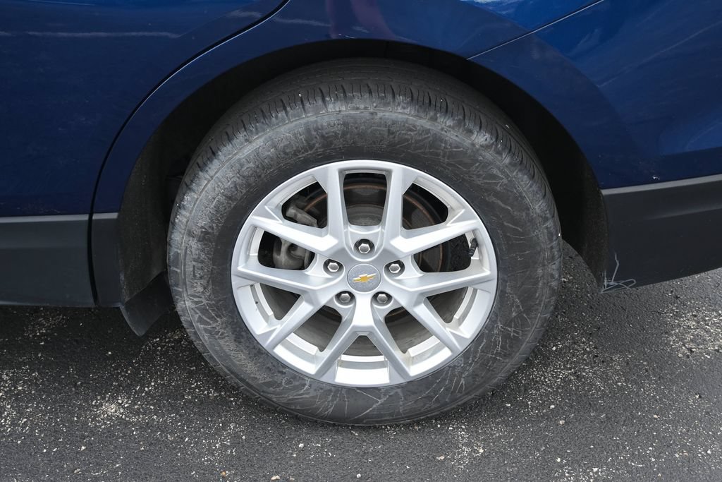 Used 2022 Chevrolet Equinox LS AWD/4WD image 15