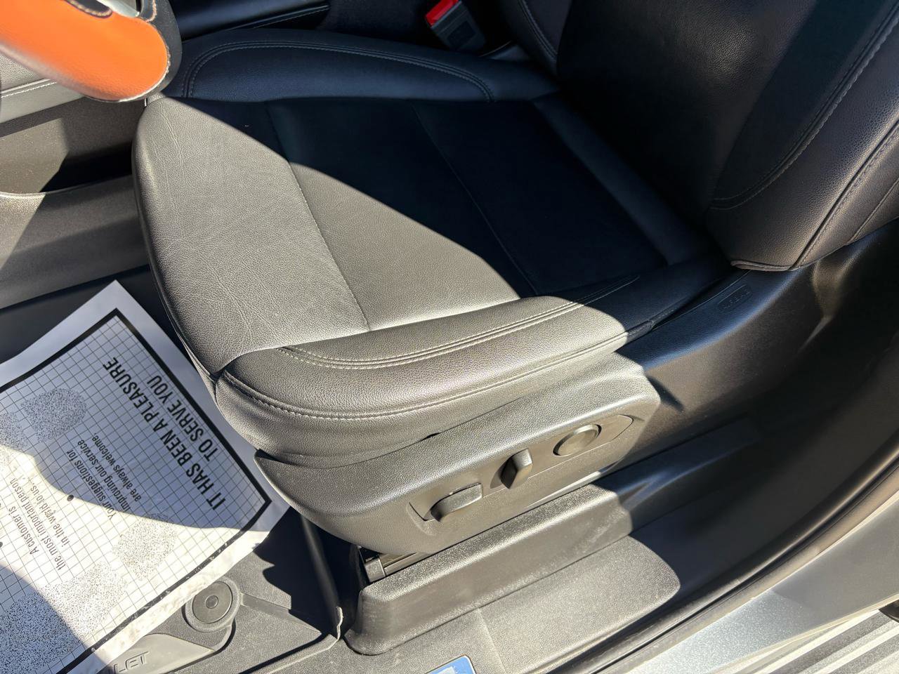 Used 2023 Chevrolet Tahoe LT w/ Luxury Package image 38