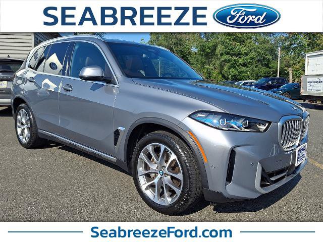 Used 2024 BMW X5 xDrive40i w/ Premium Package AWD/4WD image 1