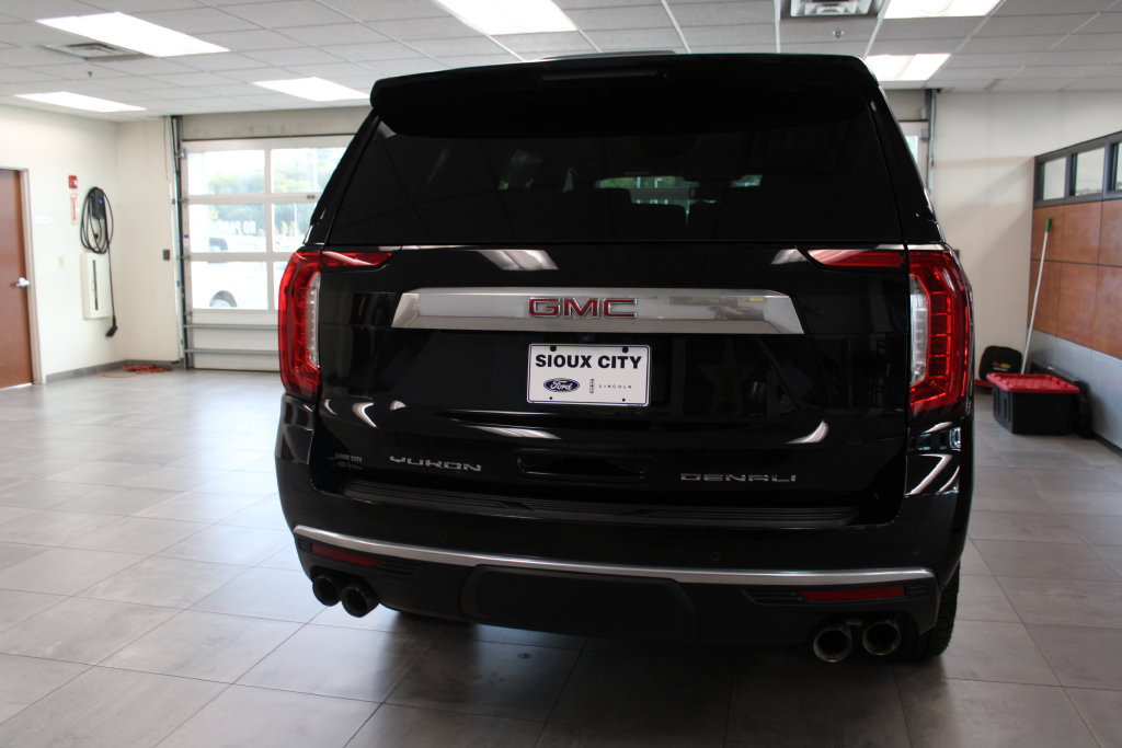 Used 2024 GMC Yukon Denali AWD/4WD image 5