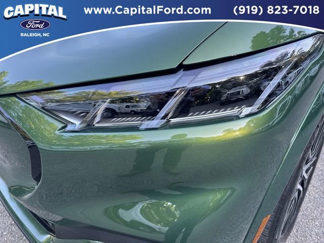 Certified 2025 Ford Mustang Mach-E Premium image 11