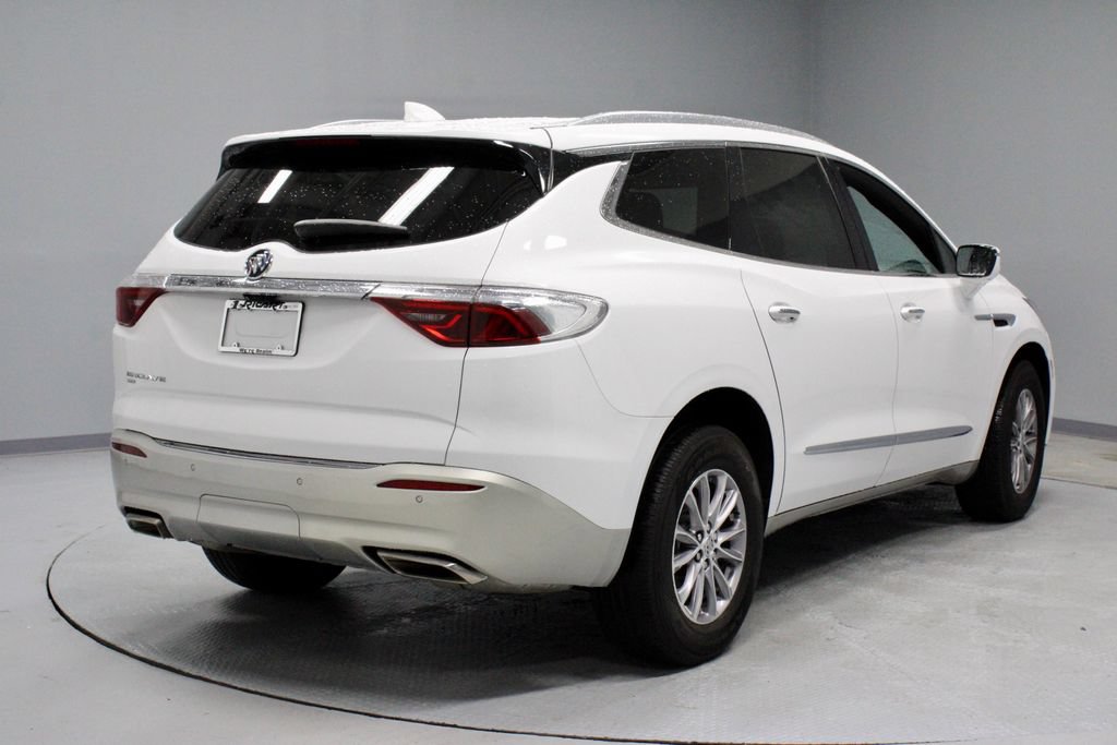 Used 2024 Buick Enclave Premium AWD/4WD image 11