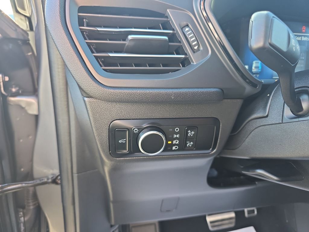 Certified 2023 Ford Escape ST-Line w/ Tech Pack #1 AWD/4WD image 19