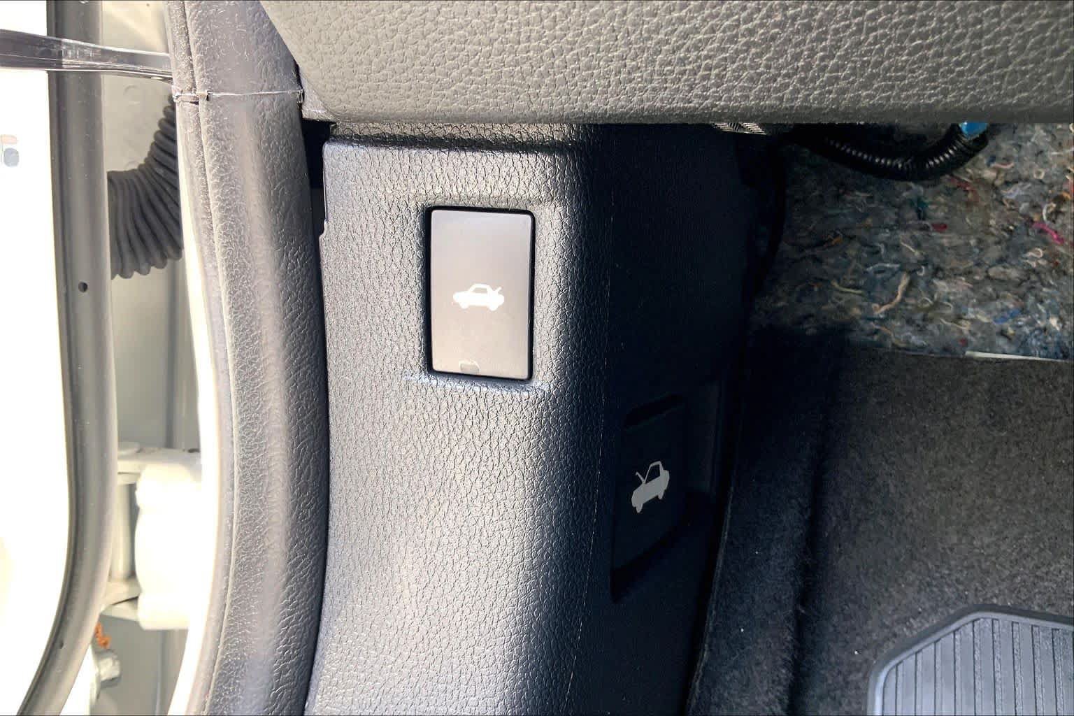 Used 2023 Honda Accord LX image 36