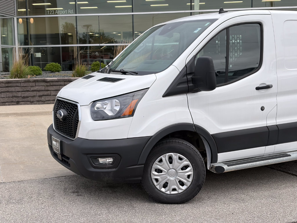 Certified 2025 Ford Transit 250 Low Roof w/ Exterior Upgrade Package RWD image 2
