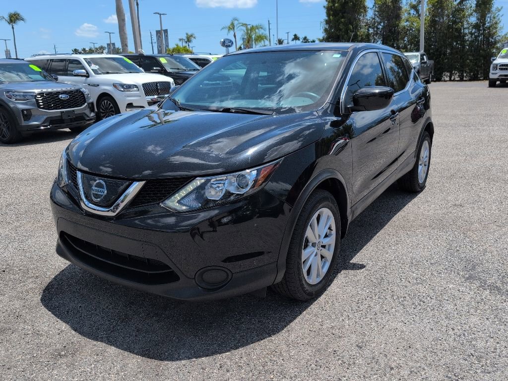 Used 2019 Nissan Rogue Sport S w/ Appearance Package FWD image 6