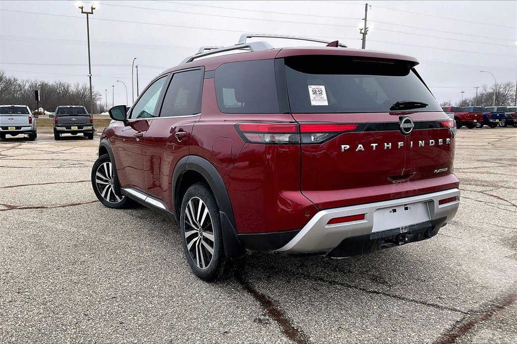 Used 2024 Nissan Pathfinder Platinum w/ Cargo Package image 2