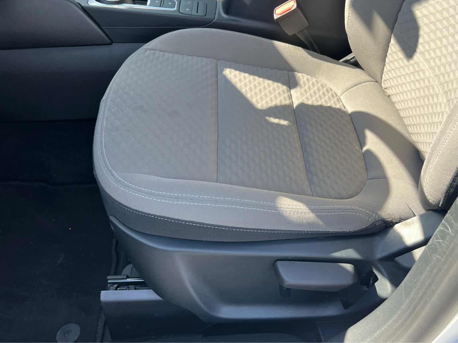 Certified 2022 Ford Escape SE AWD/4WD image 29