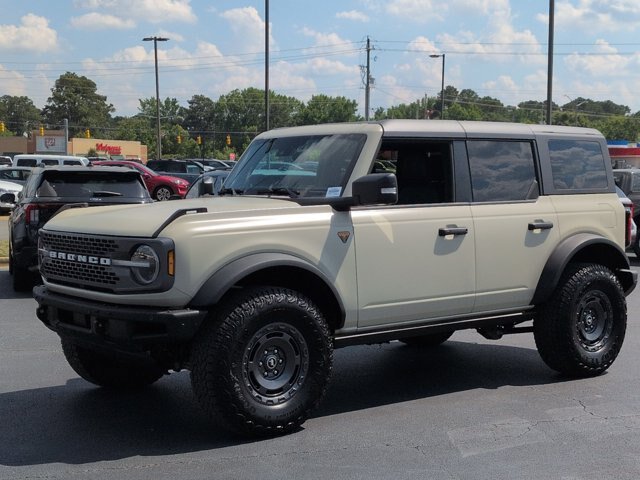 Certified 2025 Ford Bronco Badlands w/ Matte Film Protection Package AWD/4WD image 8