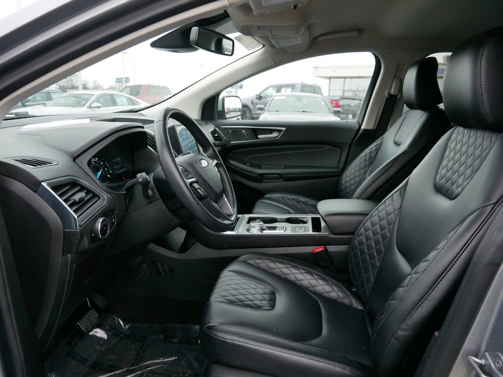 Certified 2024 Ford Edge Titanium image 7