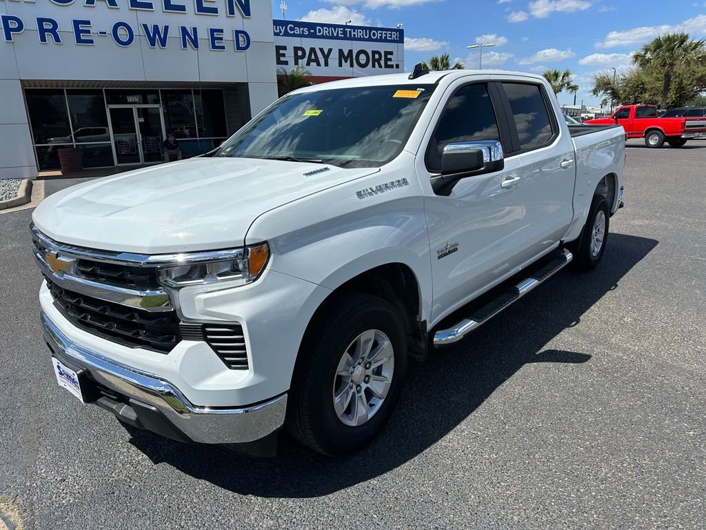 Used 2026 Chevrolet Silverado 1500 LT image 2