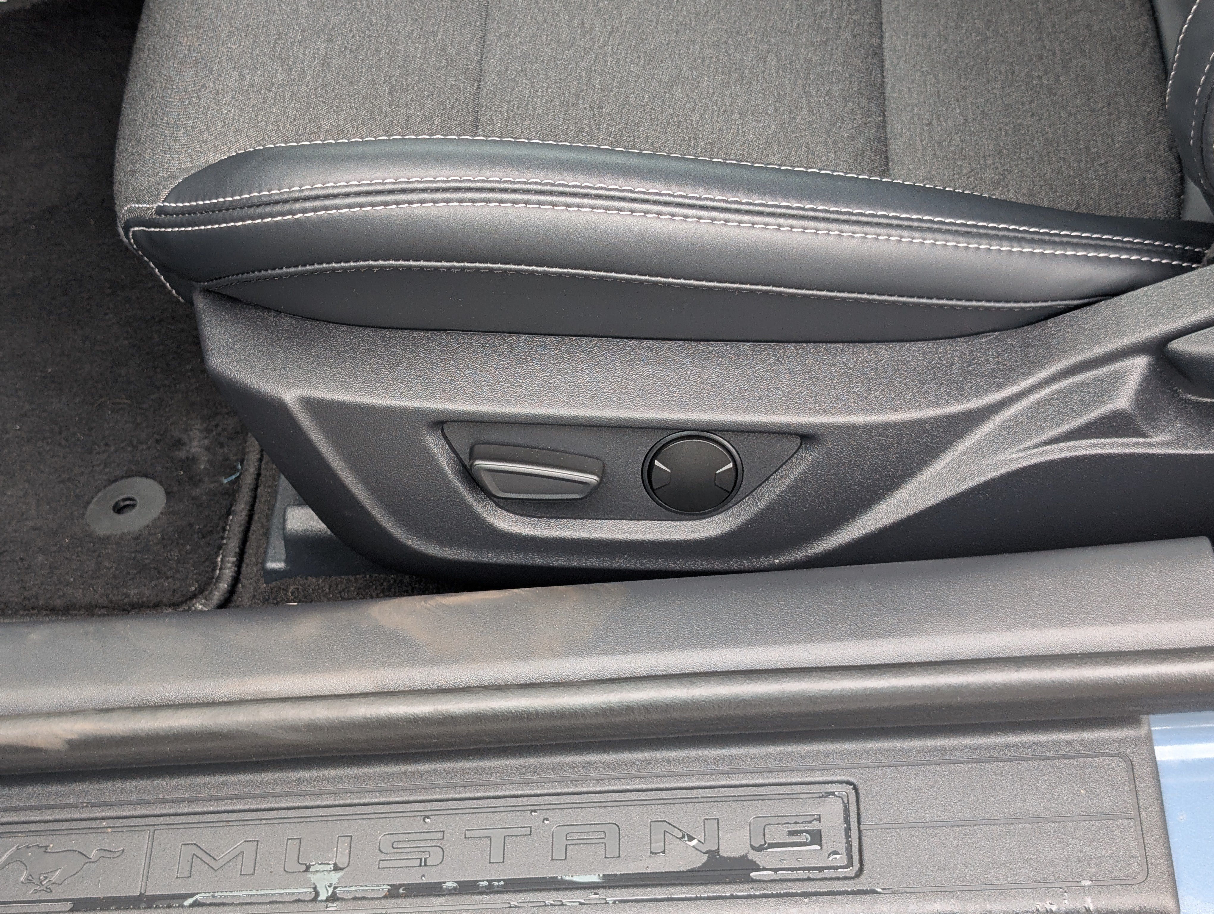 Certified 2025 Ford Mustang Coupe RWD image 16