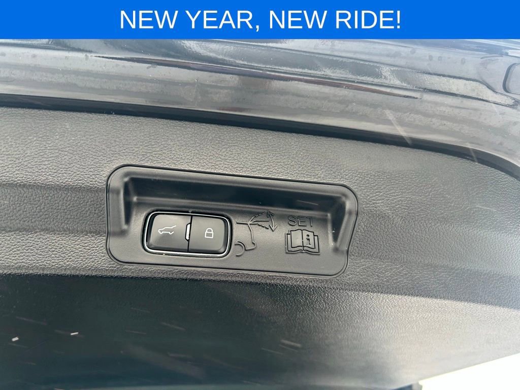 Certified 2022 Ford Explorer ST-Line image 45